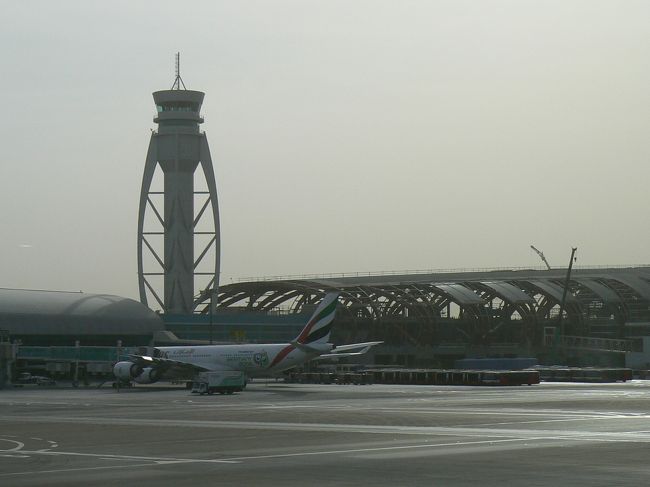 ドバイ~チューリッヒ エミレーツ航空の空の旅(2006お急ぎ7カ国?旅行?)