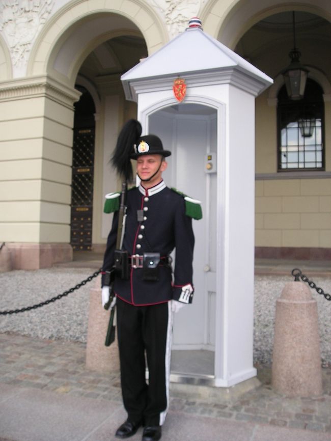 写真とってもいい？と尋ねると<br /><br />にこっと笑って答えてくれました。