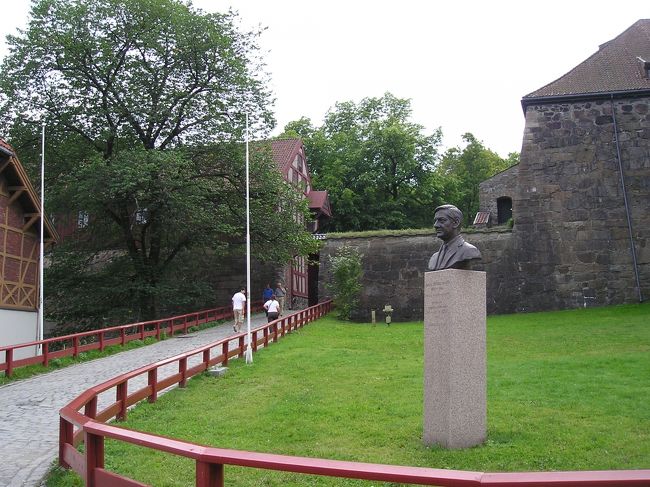 アーケシュフース城へ<br /><br />ここも、オスロパスで入場できます。