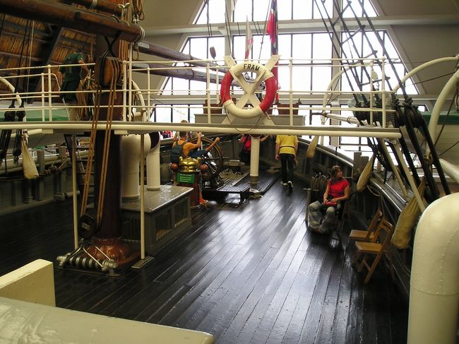 フラム号の甲板