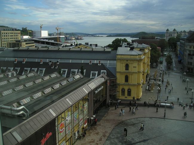 部屋の窓からの眺め