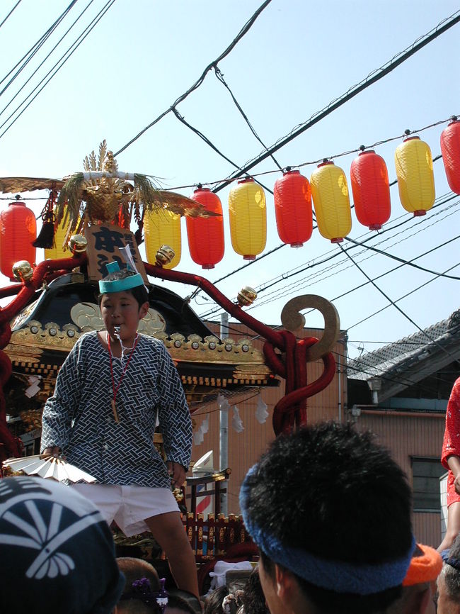 子供が大役を。