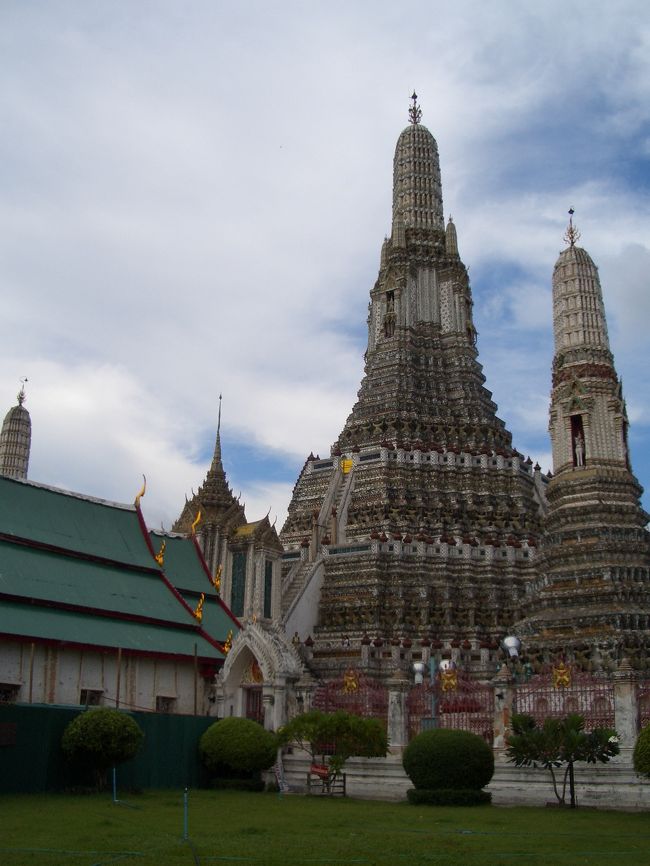 ワット・アルン(暁の寺)のモザイク』バンコク(タイ)の旅行記 ワット・アルン(暁の寺)のモザイク』バンコク(タイ)の旅行記