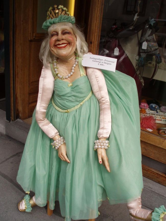 そして、相も変わらずおしゃれな人が多い。<br />例えて言うなら、こんな人みたいに。。。