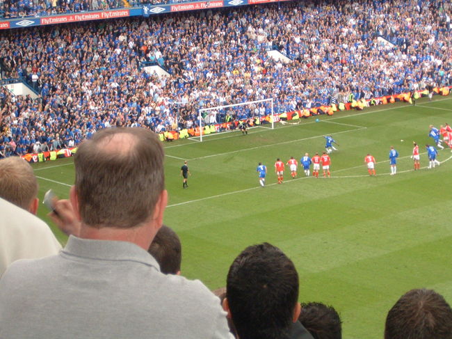 試合自体はグタグタで正直、翌日見たドルトムントの試合の方が何倍も面白かったです。<br />唯一の得点シーン（PK）