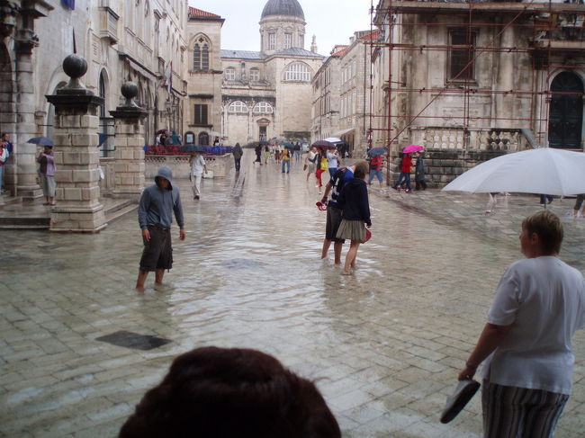 そして、どうでもよくなっちゃった人(自分もその一人、ビーサン履いてくりゃよかった＞＜)