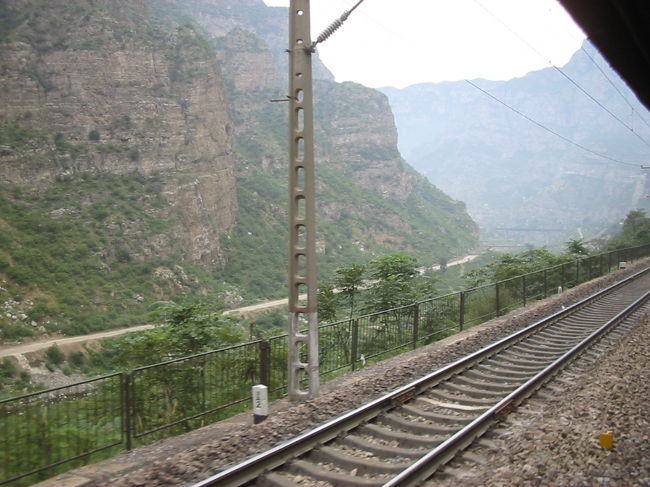 だんだん谷が深くなってきました。