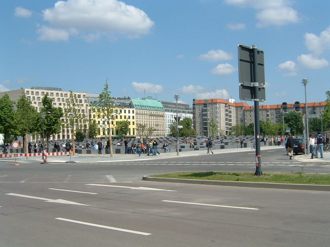 地下には博物館が現在はあるようです。