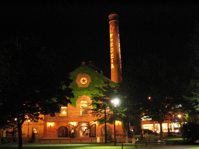 チェックイン後は、待望のジンギスカンを食しに<br />サッポロビール園へ。