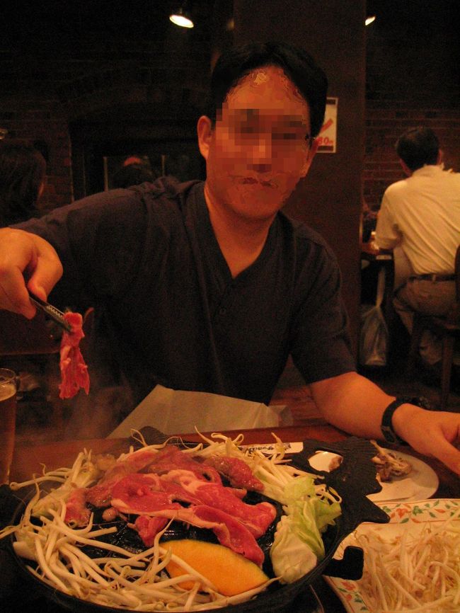 さすが、本場は美味しいです。<br />館内煙が充満していて服、鞄を問わず、<br />燻されますが、美味しさの前には<br />どうでもいいことです。