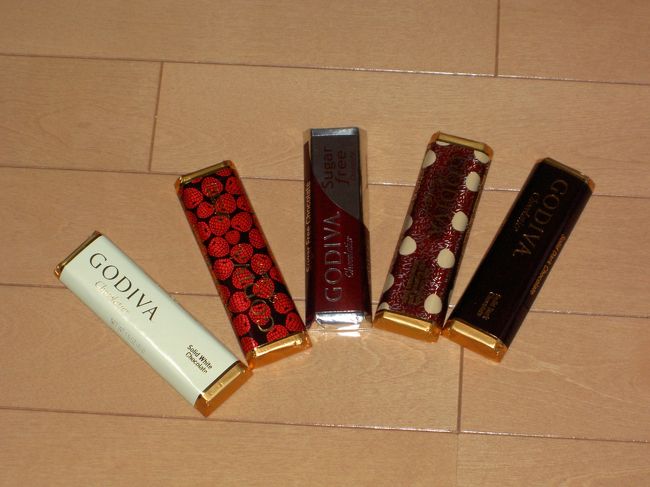 〜お土産・その5〜<br />ＪＦＫ空港で買ったゴディバのチョコバー。<br />1つ２．９ドル。日本で買うより安いのかな？と思いアメリカ土産ではないですが買ってみました。