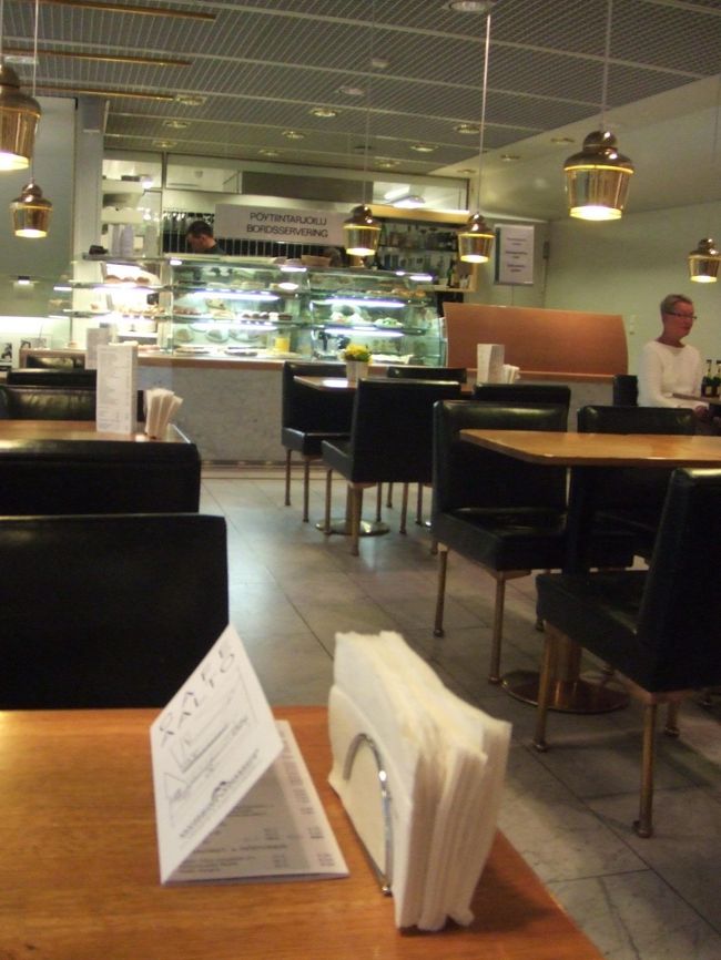 アカデミア書店にあるカフェ・アアルト。<br />映画『かもめ食堂』観ましたか？<br />そろそろDVD出ます。オススメ。