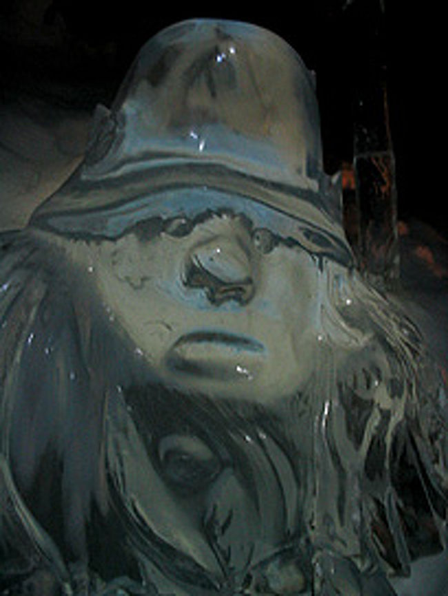 氷の彫刻がいっぱい