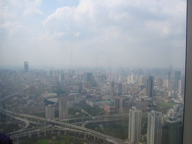 ラウンジからの眺め。<br />午後は日が沈むまでドリンク片手にゆっくりしながら過ごしました。