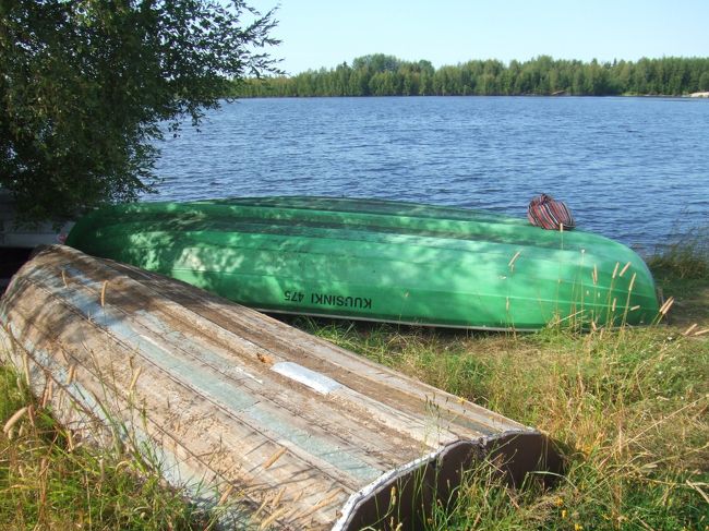 Day 52/オウル（フィンランド）<br />●近くで釣り。あたしはすぐあきた。フィンランドを面白く紹介した本を読む。興味深い国民。ディナーはムース（ヘラジカ）。初フィンランドサウナ。70〜90度。暑い。(8/9)<br />