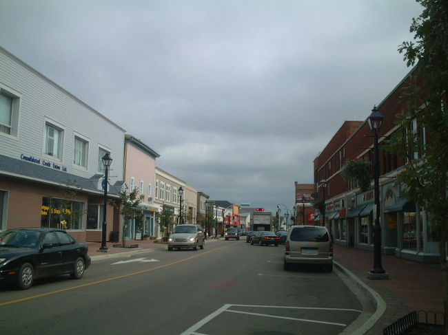 街のオフィス街。のんびりしてます。