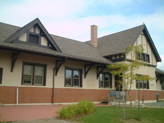 これも駅舎跡。