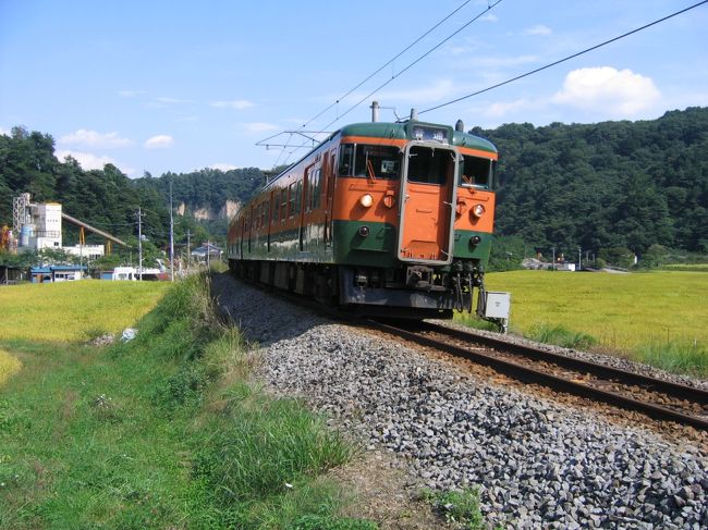 ちょうど列車が来たので思わずパチリ。