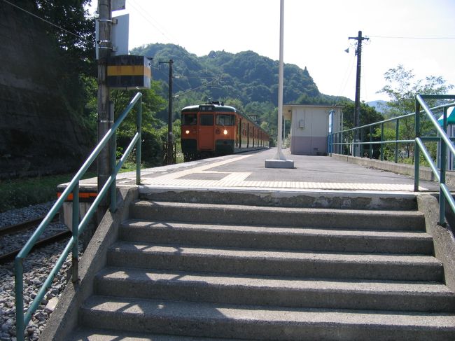 40分かかってようやく大前駅に着きました。1日五本しか列車の来ない超ローカル駅です。この列車に乗っていよいよ川原湯温泉を目指します。