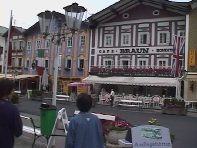 モントゼーの街はまるでおとぎ話に出てきそうな街並みです。