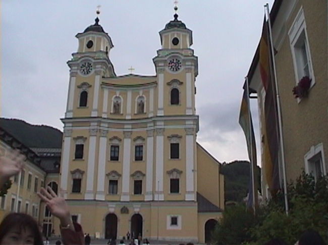 シュティフト・プファール教会<br />サウンドオブミュージックの結婚式シーンで有名な教会です。