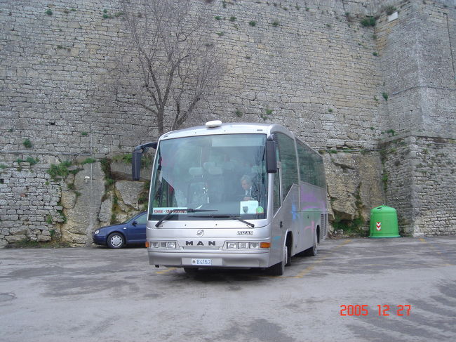 サンマリノのバスターミナル終点