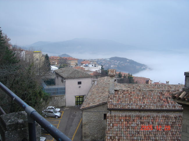 下には雲海があって、下界は見えない!