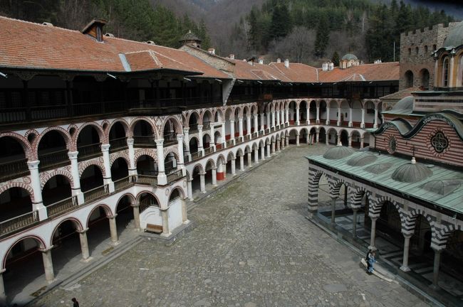 展望台から回廊を見ています。