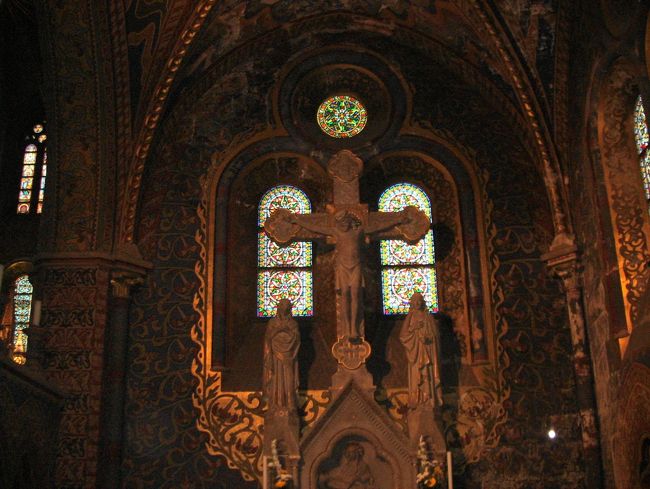 教会の中に入ります。