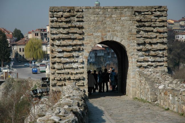 ツァレベッツの丘の入口の門です。