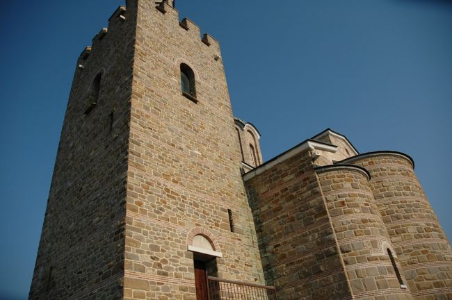 教会はこのようなレンガ造りです。