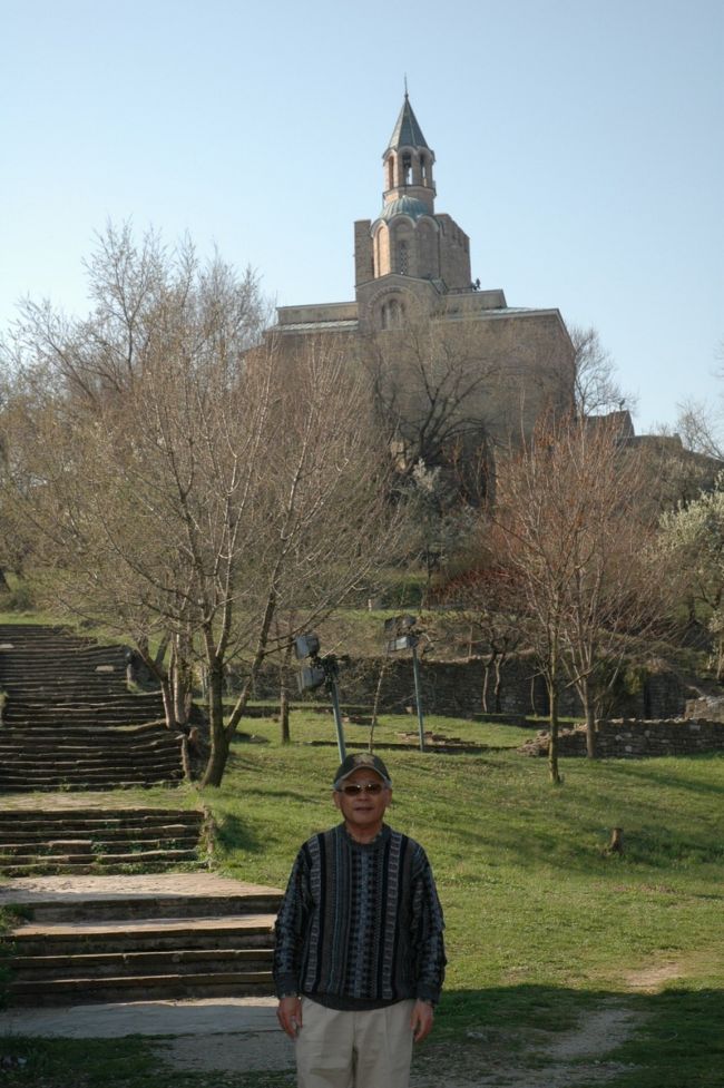 教会の近くでの記念写真。