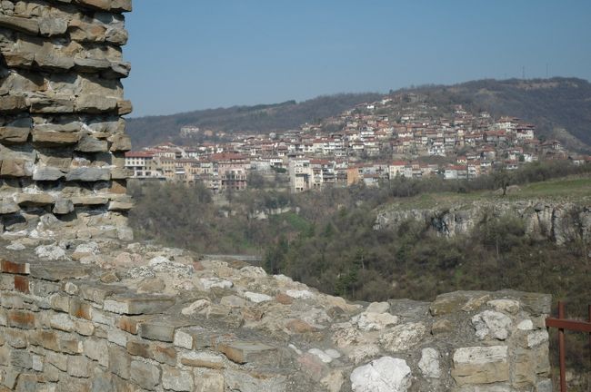 ツアレベッツの丘から見たトラベズッツァの丘です。