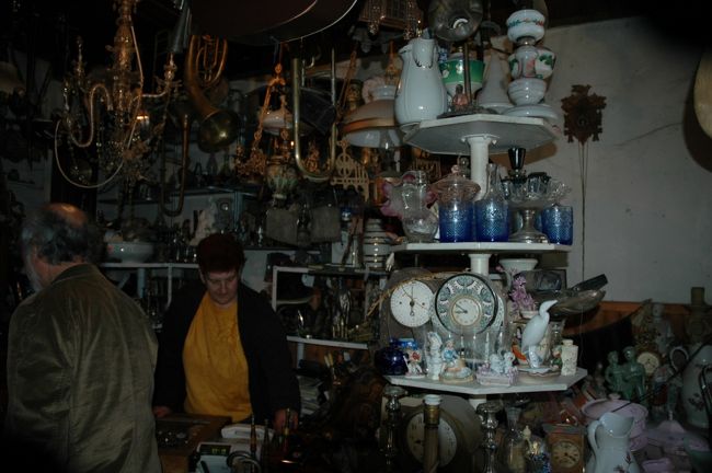 チャルシャにある古道具店です。