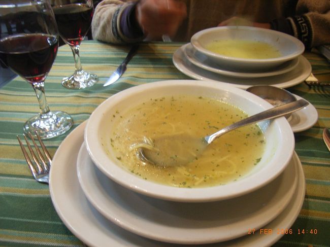 おいしいスープにおいしいワイン、