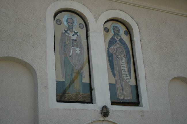 スヴェタ・ニコラ教会の壁面のイコンです。