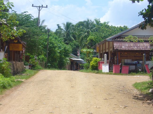 のどかな街並み。<br />シーズンオフという感じ。