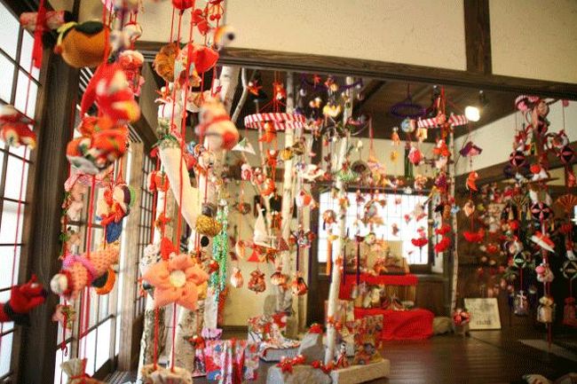 吊るし飾りが…。