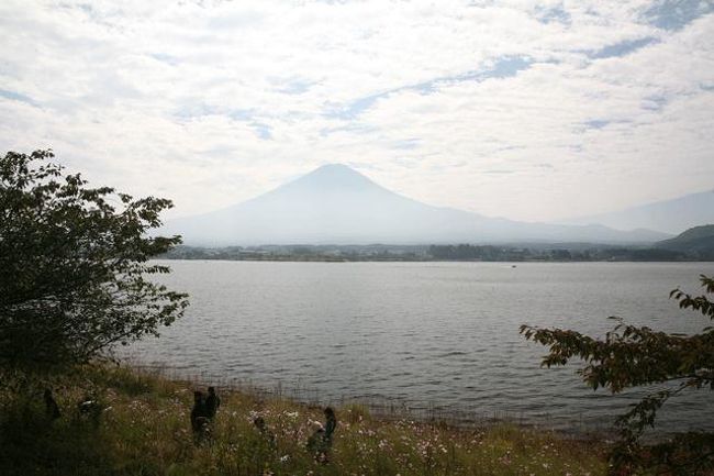 スタイリストらしき方はいましたが、レフ板が無いけれど…。私には関係ないか。(笑)