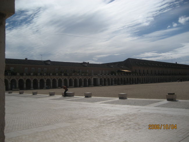 今日はアランフェス交響曲で有名なアランフェスの王宮へ