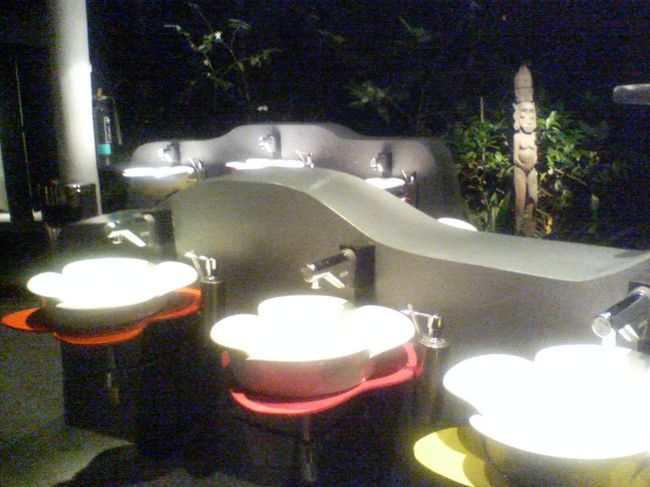 ナイトサファリのトイレもお洒落です。