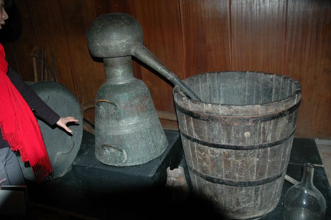 バラ博物館の中に展示されている昔の保存の樽です。