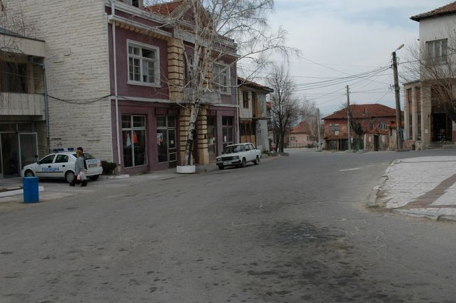 コウノトリ村は本当に静かな村でした。