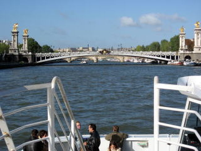 アレクサンドル3世橋<br /><br />映画「アンジェラ」で<br />アンドレとアンジェラが出会う場所<br />