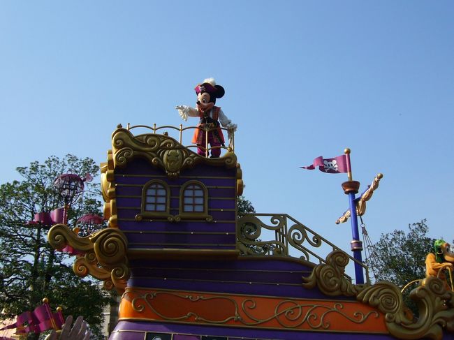 ▼ミッキーはハロウィンパイレーツ