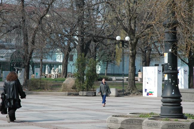 市民公園の傍にあるシティ・アート・ギャラリーです。このギャラリーで今回の日本・ブルガリア国際版画展が開催されました。普段は現代美術の展示がおもに行われています。