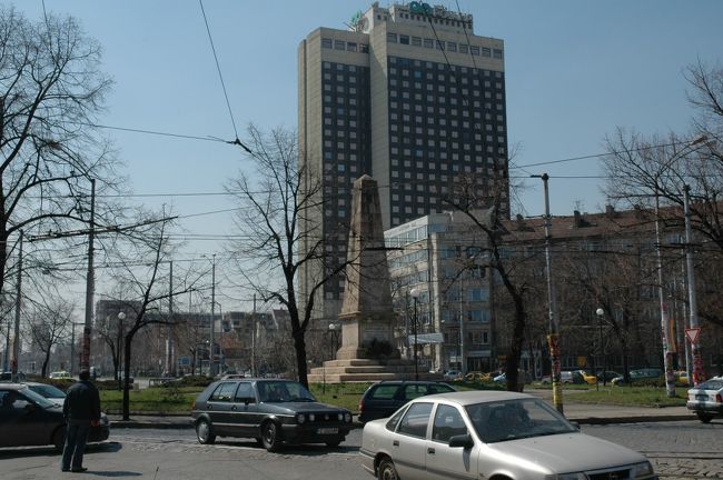 ソフィアの中心地からは少しだけ離れた場所に建っていますロディナ・ホテルです。立派な近代的なホテルでした。