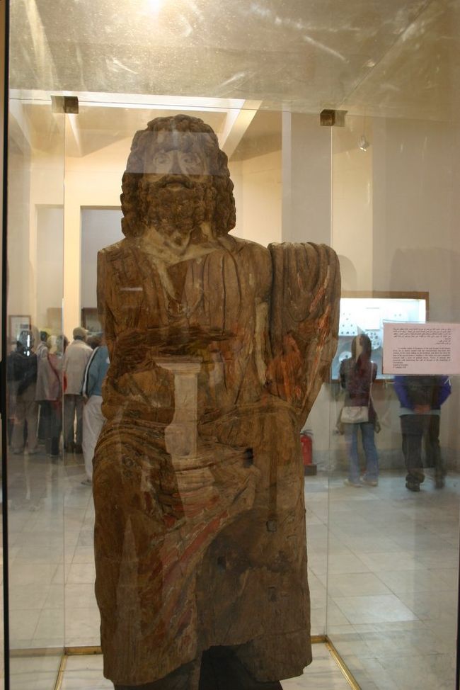 えーっと、誰でしょうか。。<br />忘れてしまいました。<br />後で調べてみようかな。。