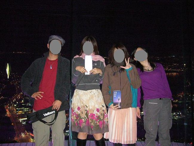 タイマーを使って、<br />全員で「はい、チーズ」！！<br /><br />（私は、右から２番目）