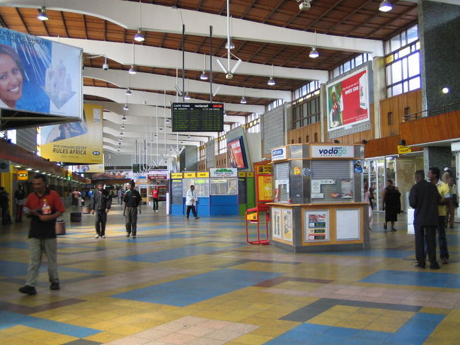 ケープタウンの鉄道駅。